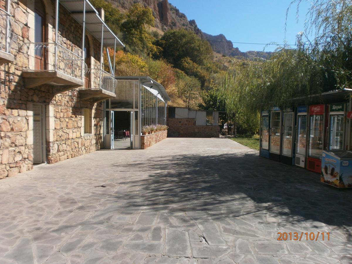 Noravank'S Hotel Арени Экстерьер фото